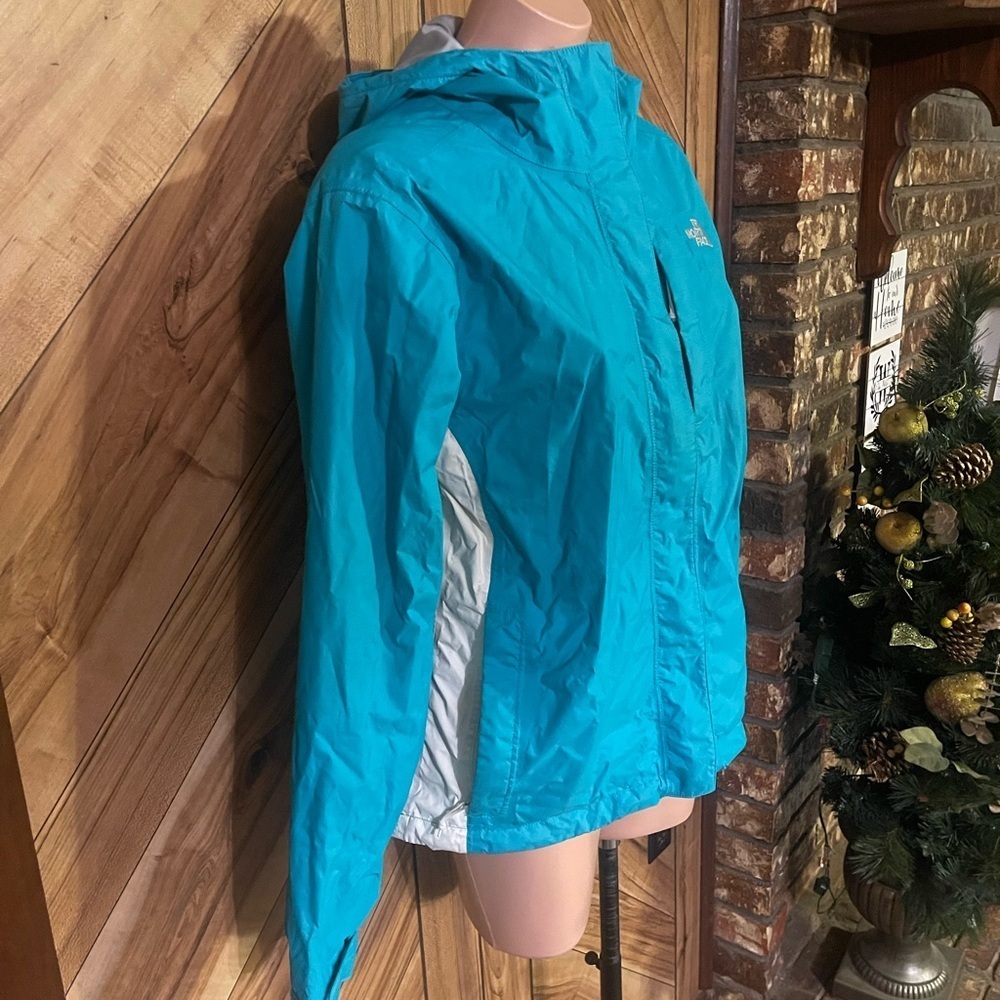 The North Face Stinson HyVent Rain Jacket Sm Waterproof Windbreaker Hiking Shell - Picture 5 of 13